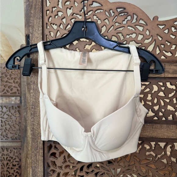 NEW NWT SKIMS Unlined Full Coverage Bra - Picture 2 of 4